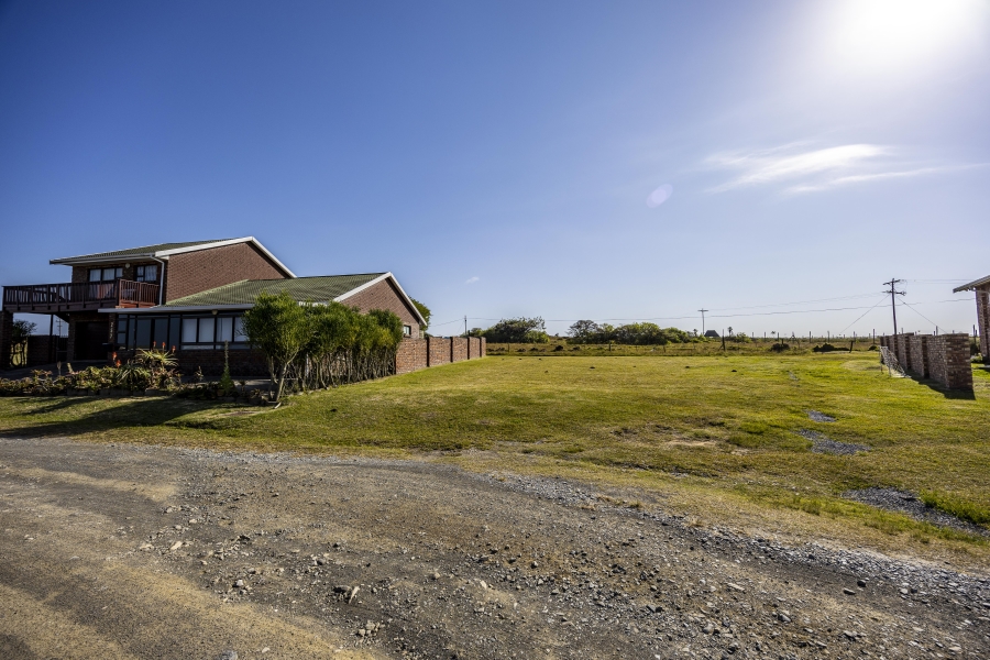 0 Bedroom Property for Sale in Cove Rock Eastern Cape